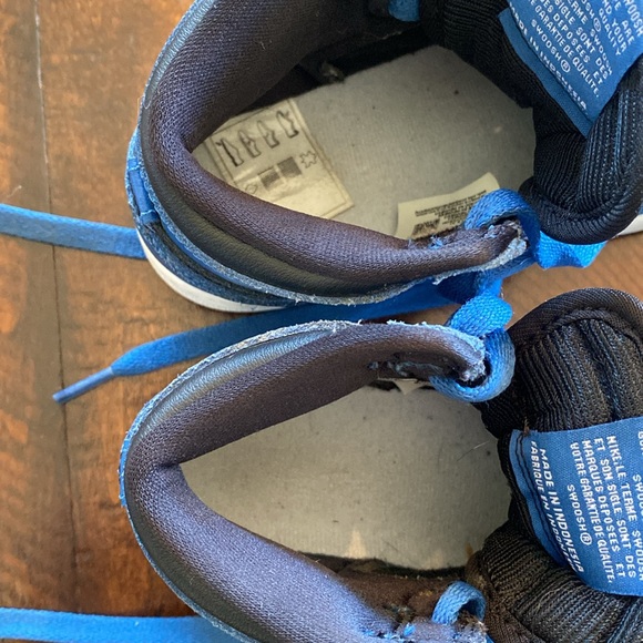 Nearly New High Top OG Retro Air Jordans - Picture 14 of 15